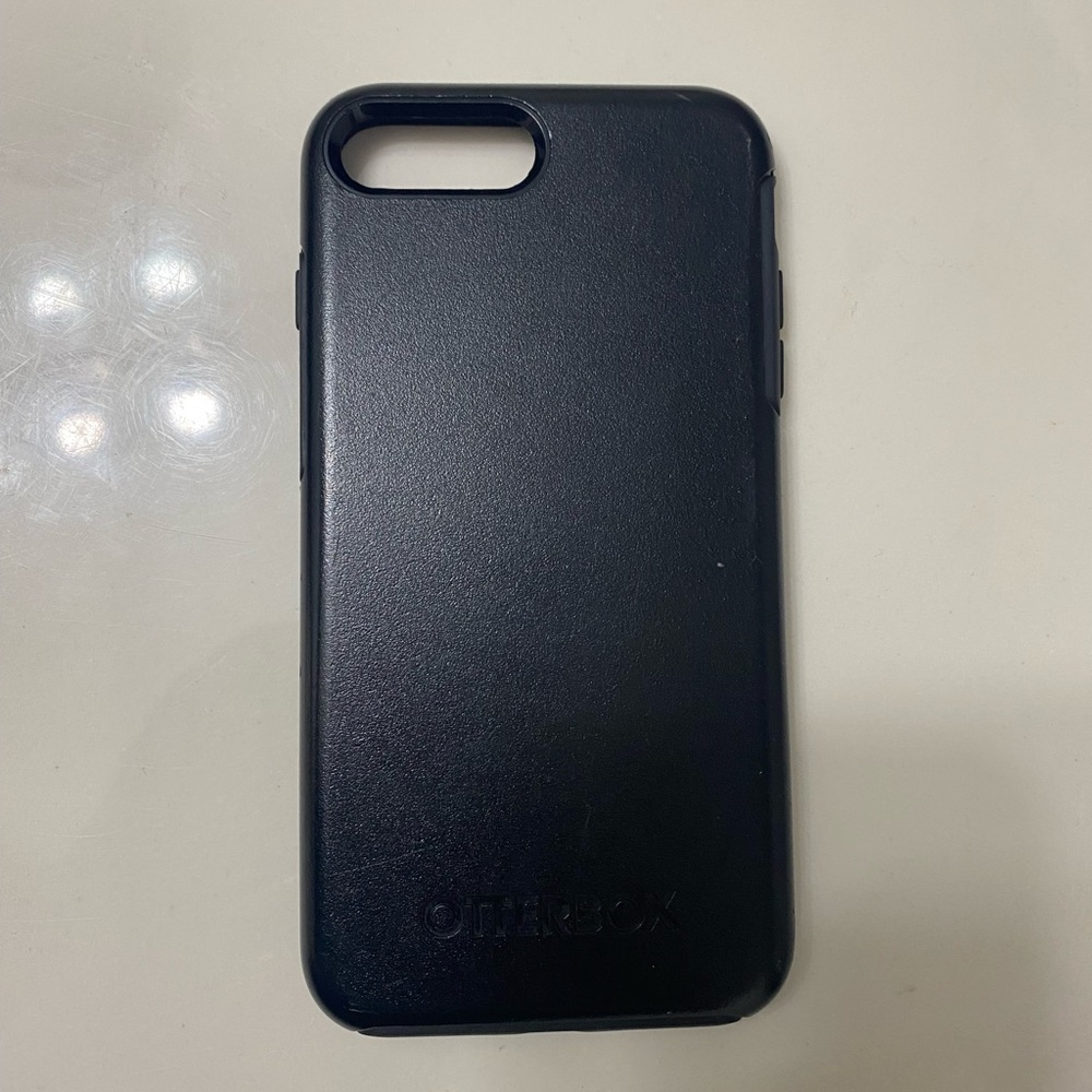 Black Otterbox iPhone 7 Plus Hard Back Case